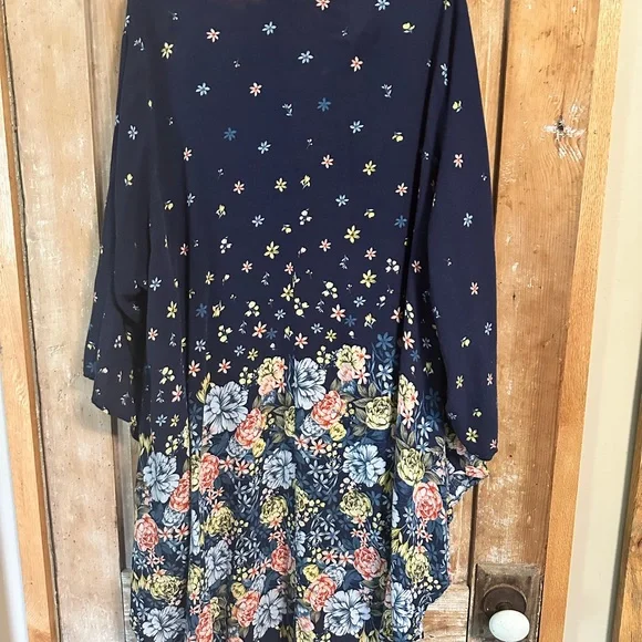 Torrid Blue Crepe Shirttail Kimono - Picture 2 of 4